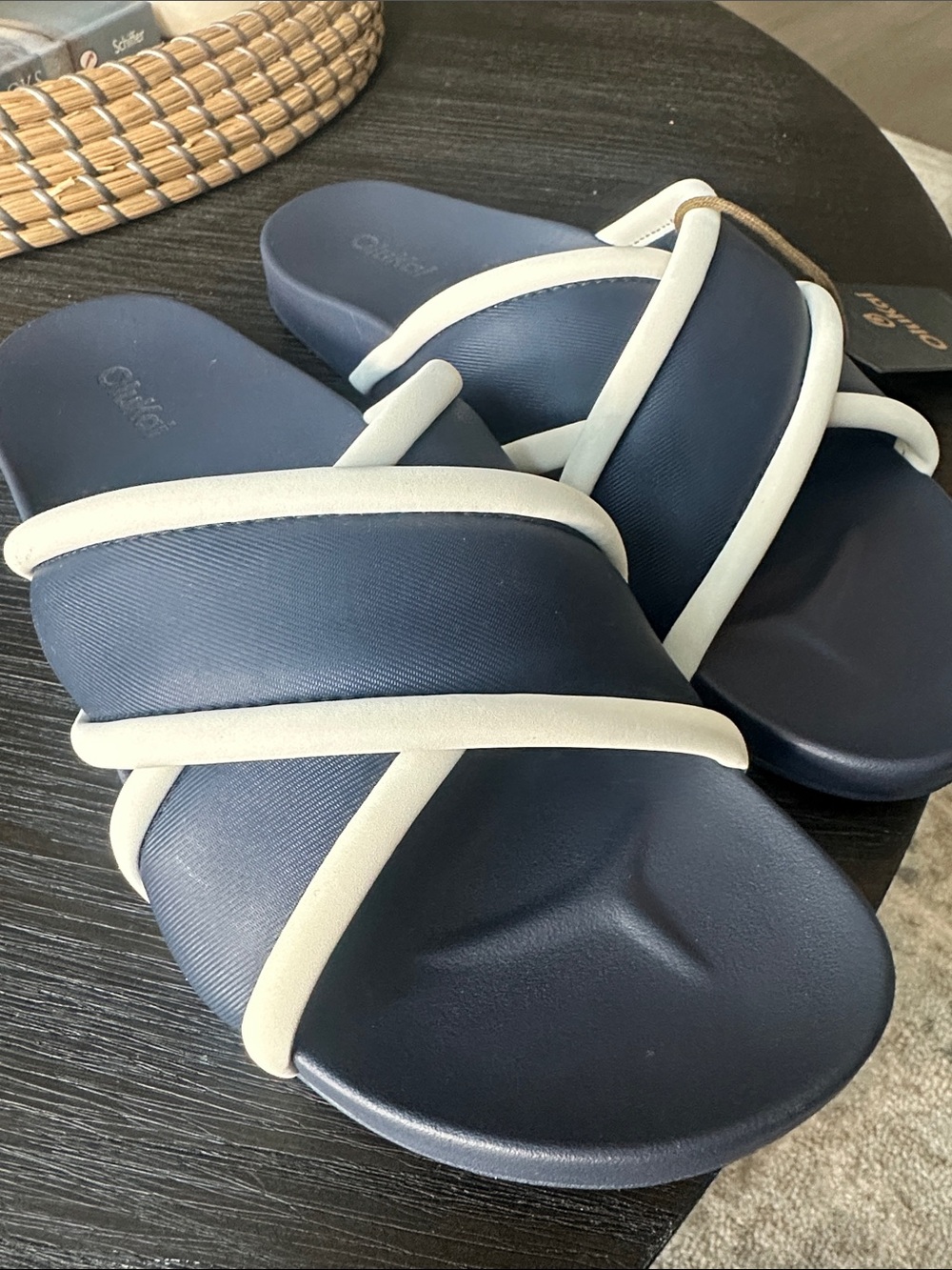 OluKai Ani Navy and white crisscross sandal - Picture 6 of 7